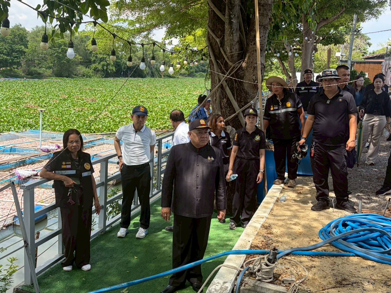 รูปแนบ
